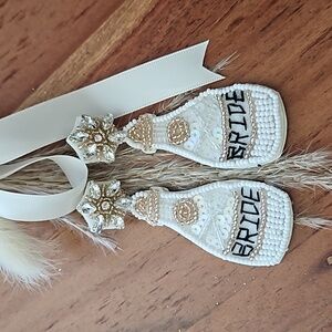 Boutique bride champaign earrings